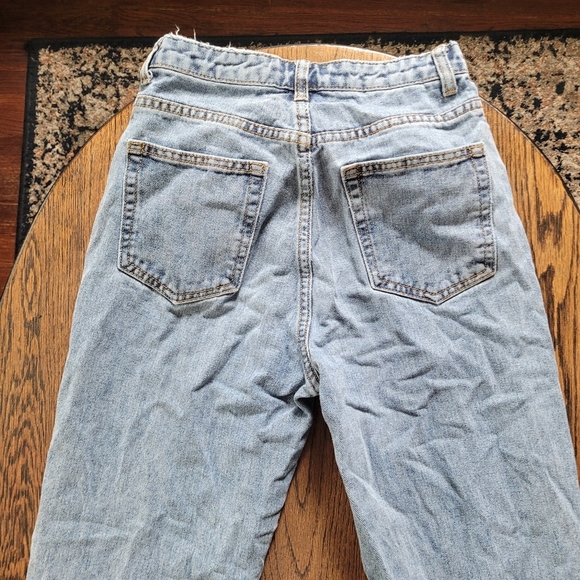 PrettyLittleThing Mom Vintage Wash High Waisted Jeans Size Women's 0 - Picture 7 of 13